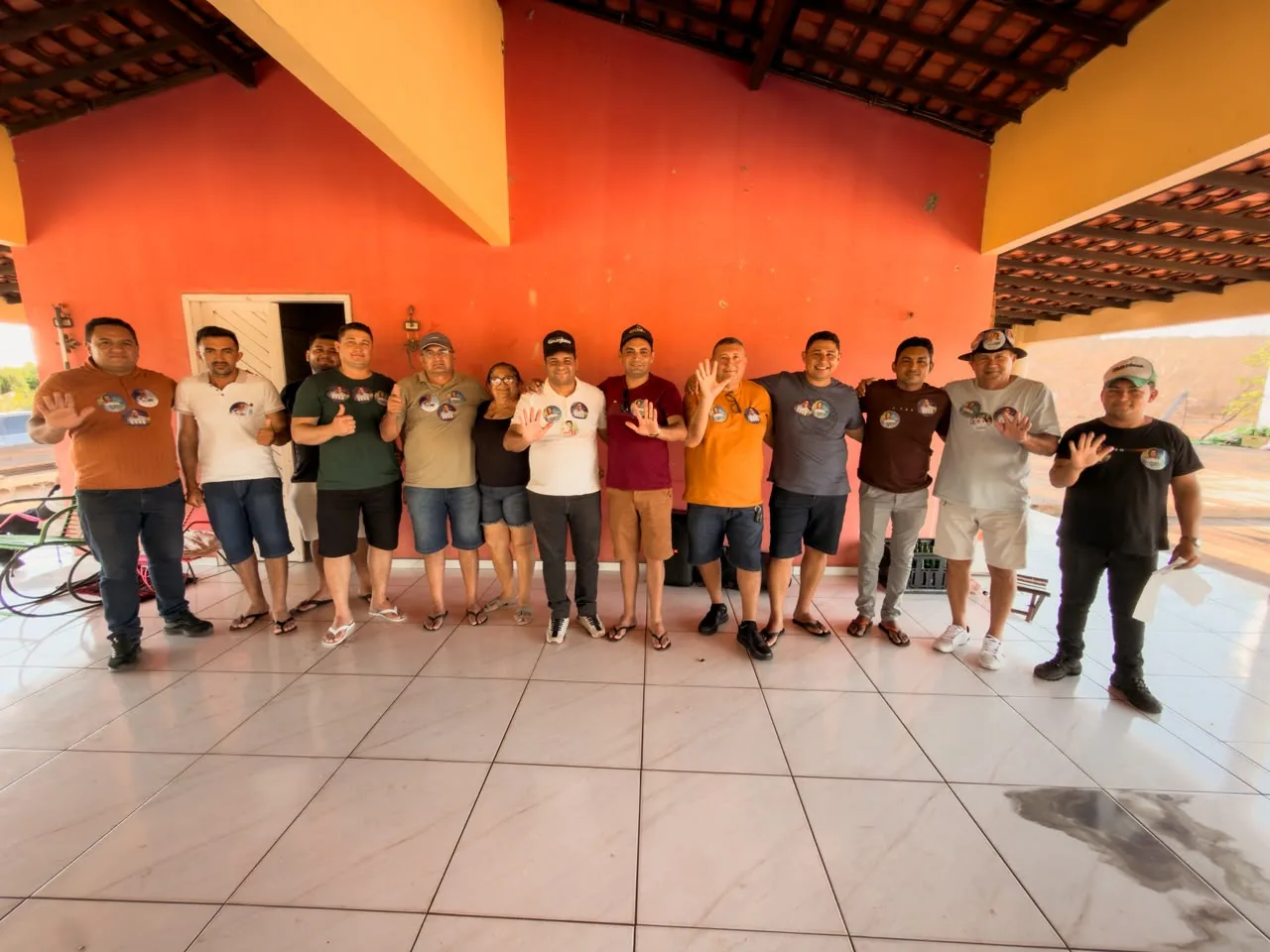 Prefeito Jaillson Campos recebe adesões de suplente de vereador Fábio Araújo e famílias de Neto Petronilo e de seu Raimundão em Geminiano