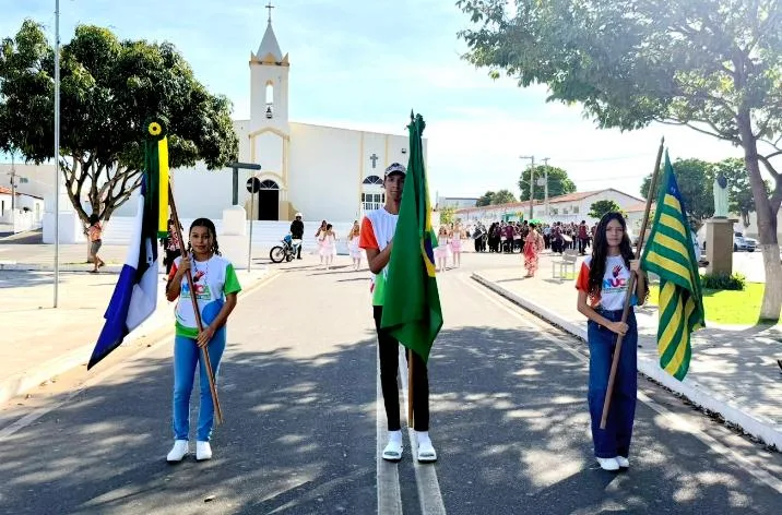 Ipiranga do Piauí realiza desfile cívico inclusivo em alusão ao Setembro Verde