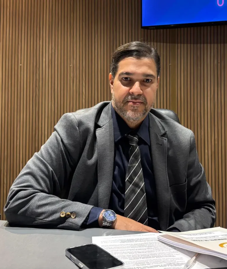 Presidente da Câmara de Picos, Vereador Rinaldinho, explica antecipação das sessões e destaca compromisso dos Vereadores com os trabalhos legislativos