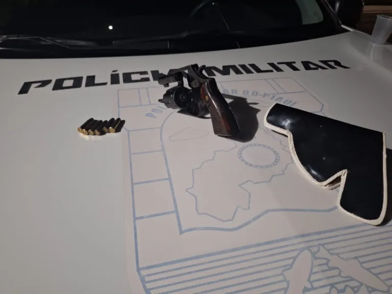 Polícia apreende revólver após homem ameaçar vítima em Jacobina