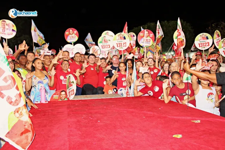 Ao lado do prefeito Elvis Ramos, deputados Limma e Dr. Francisco participam de grande ato político em Ipiranga do Piauí
