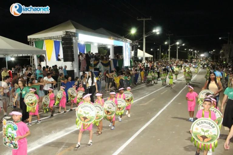 Desfile cívico-militar reúne multidão e entra para a história de Geminiano