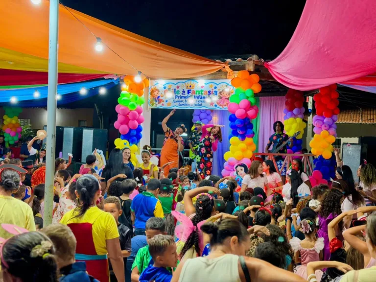 Baile à Fantasia da Primeira Infância reúne crianças e famílias em Ipiranga do Piauí